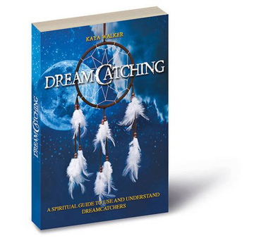 Bild på Dreamcatching - a spiritual guide to use and understand dreamcatchers - inc