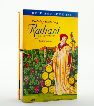 Bild på Exploring Tarot Using Radiant Rider-Waite® Tarot