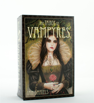 Bild på The Tarot of Vampyres [With Phantasmagoria]
