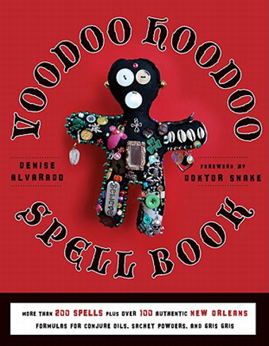 Bild på Voodoo hoodoo spellbook - more than 200 spells plus over 100 authentic new