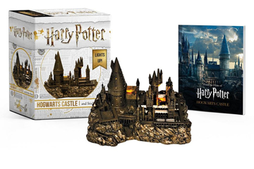 Bild på Harry Potter Hogwarts Castle And Sticker Book