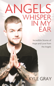 Bild på Angels whisper in my ear - incredible stories of hope and love from the ang